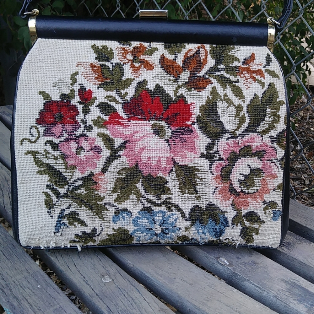 Vintage needlepoint / tapestry handbag - Picture 2 of 6
